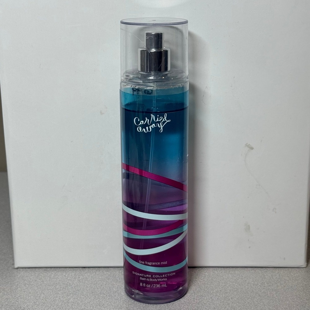 Bath Body Works Carried Away Fragrance Mist Original 8oz 90% Full‎